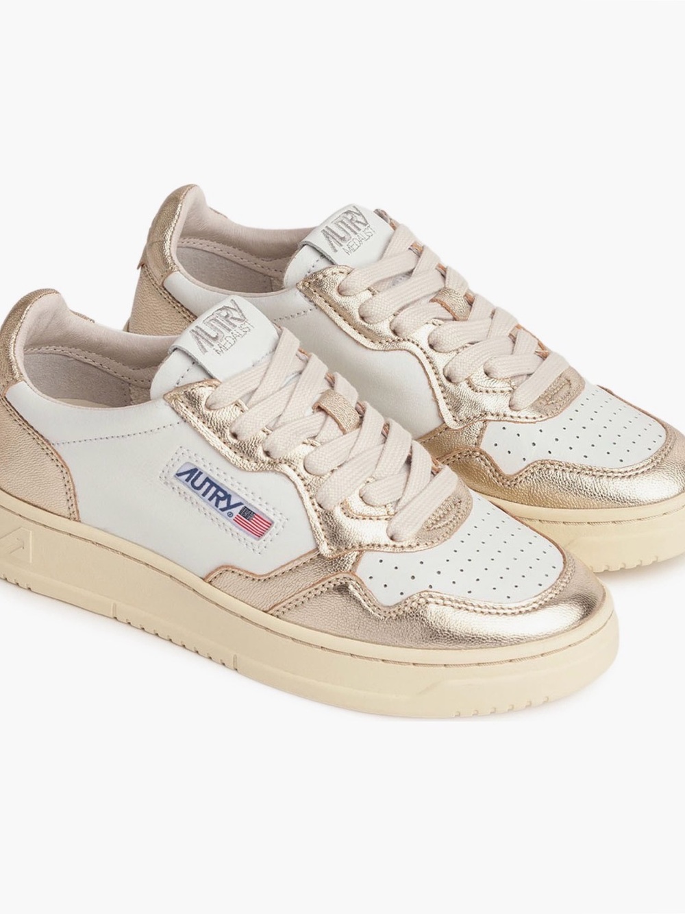 Autry Medalist Womens Low-Top Sneakers in White and Metallic Gold